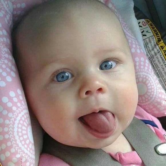 Meet your Posher, Cara - Picture 2 of 5